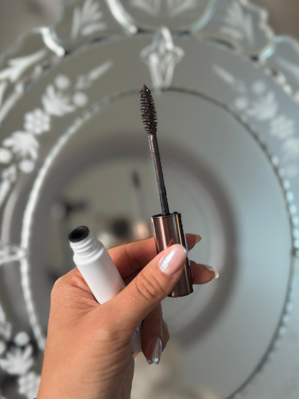 ریمل حجم دهنده و بلند کننده گلدن رز مدل Flash lash قهوه ای رنگ با برس جدا کننده مژه