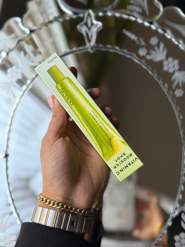کرم روشنکننده صورت آرنسیا مدل Vitamin C Booster Shot مناسب برای انواع پوست حجم 30 میلیلیتر